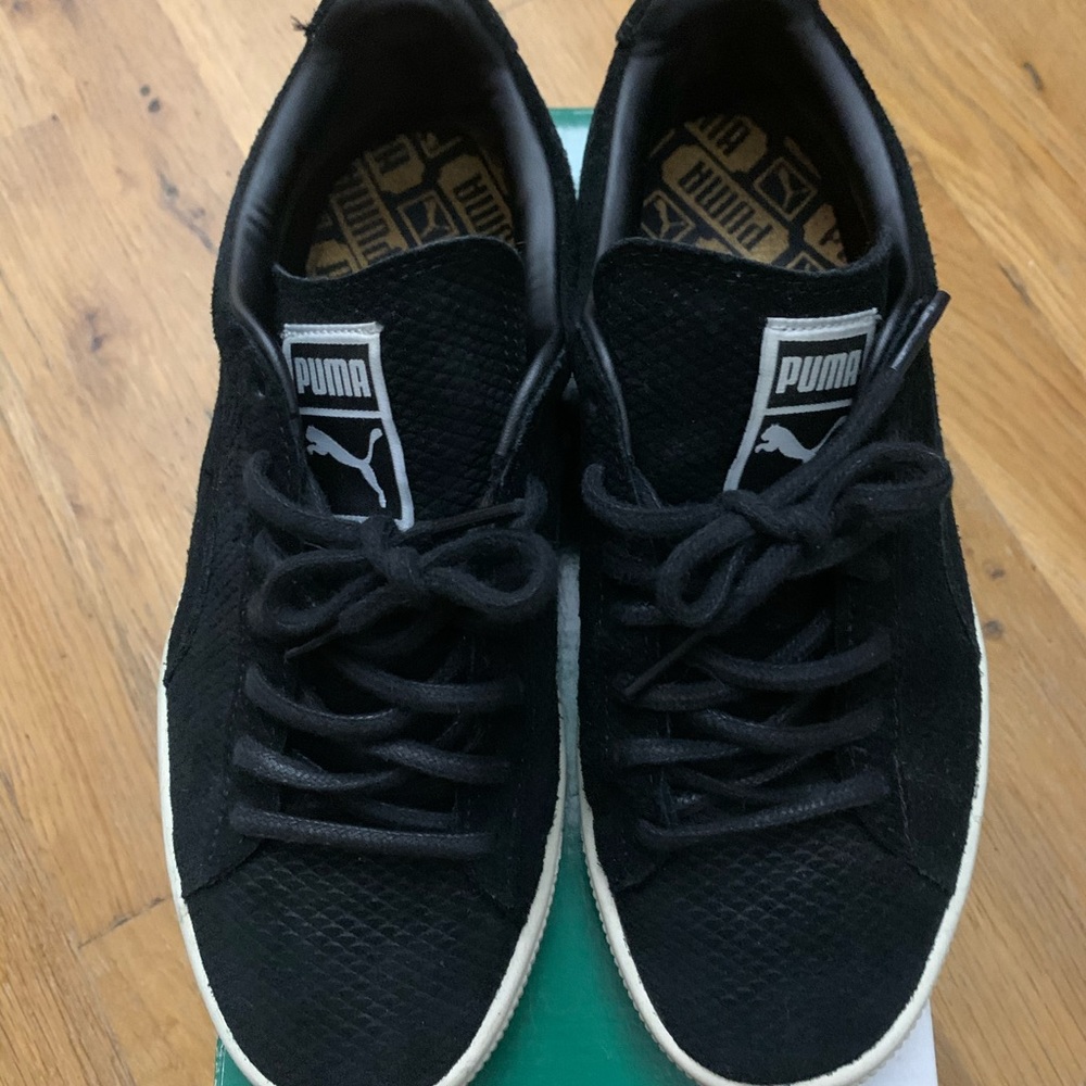 Puma Suede Classic Lo (winterized) Size 6 ladies